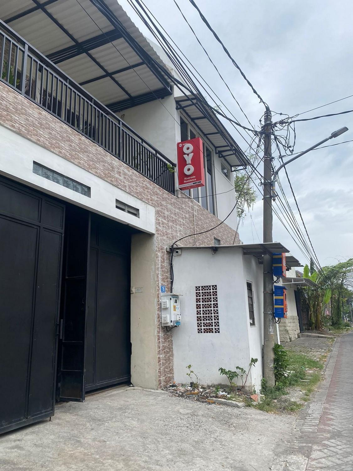 Reddoorz At Sukomanunggal Surabaia Exterior foto